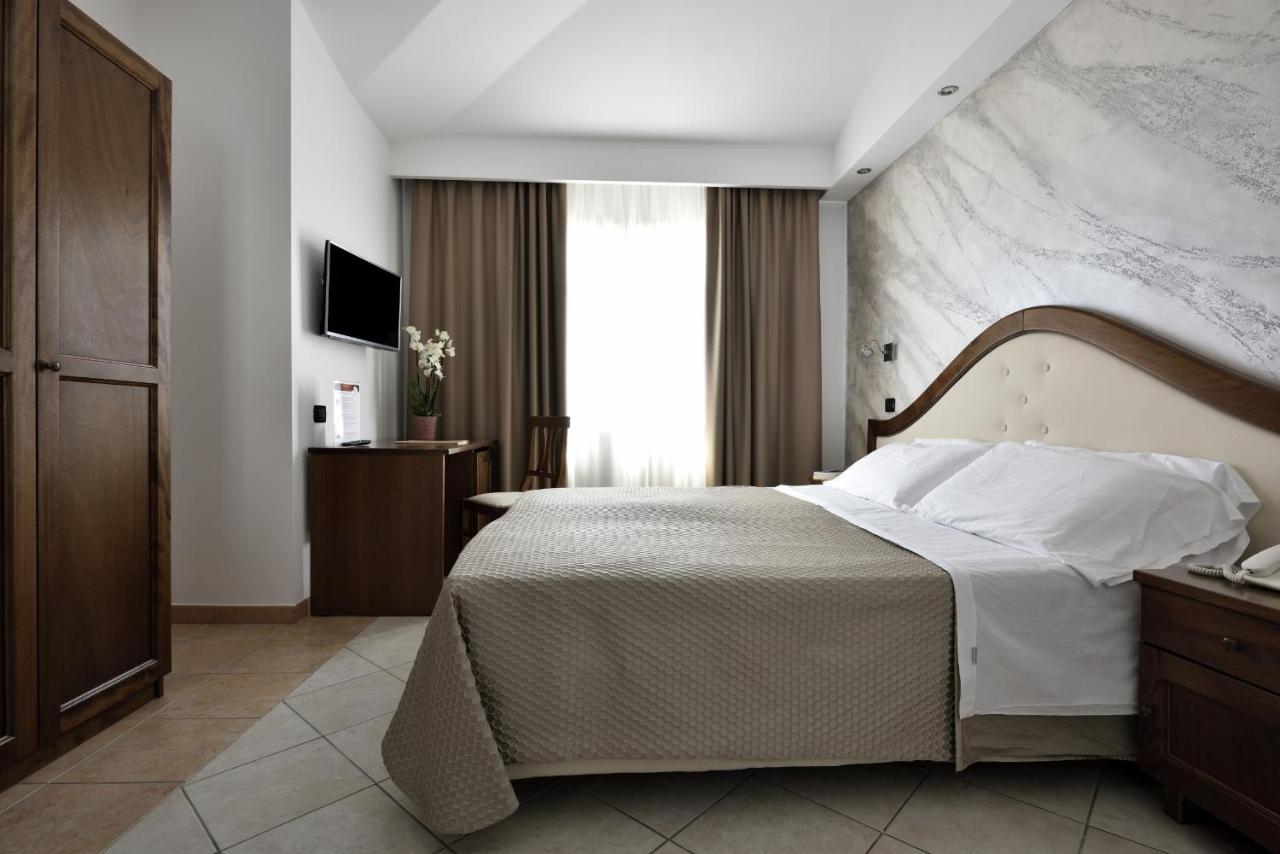 Hotel Nicoletta سانتا ماريا نافاريز المظهر الخارجي الصورة